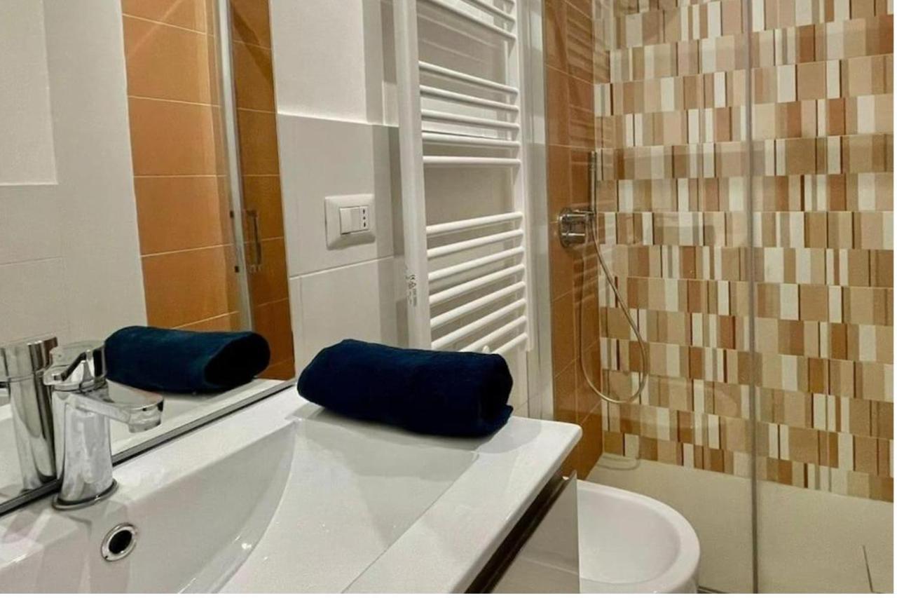 Appartamento In Centro A Milano Con A/C & Wi-Fi Eksteriør billede